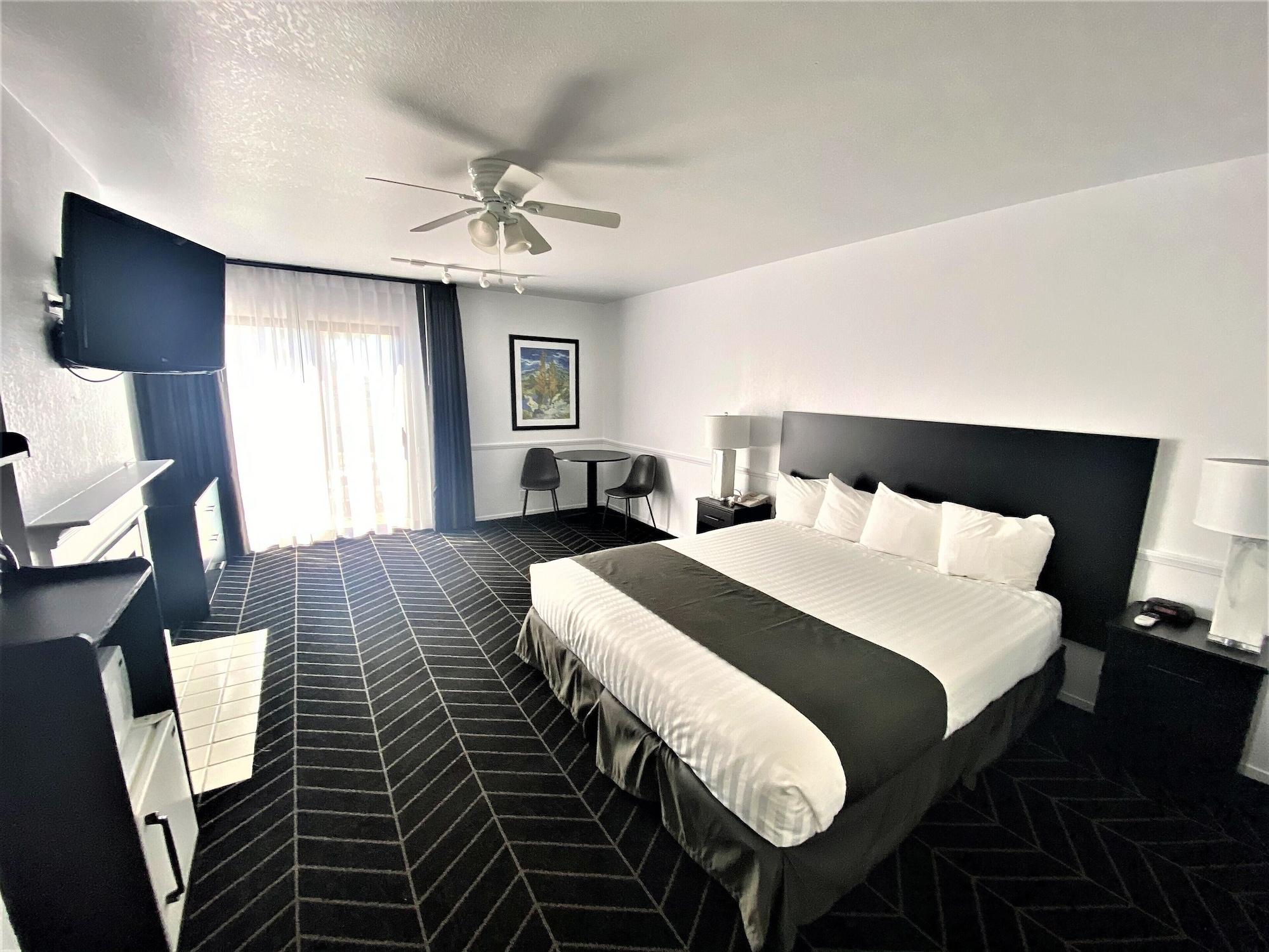 Masterpiece Hotel Моро Бей Екстериор снимка